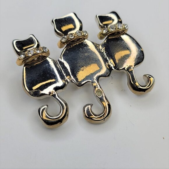 THREE Sitting Cats Brooch Pin - Picture 7 of 7